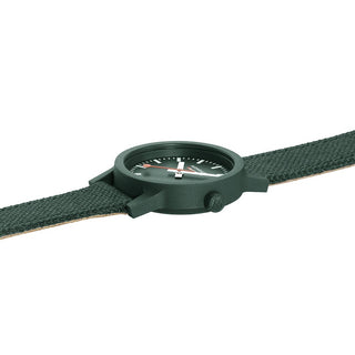 essence, 32mm, Park-Grüne nachhaltige Uhr, MS1.32160.LF, Detailansicht der Krone und des Textilarmband