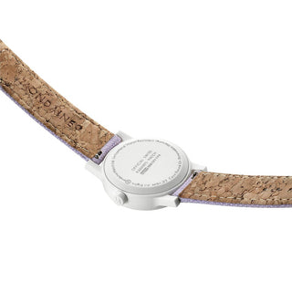 essence, 32 mm, Wildlavendel nachhaltige Uhr, MS1.32110.LQ1, Ansicht des Gehäusebodens mit Mondaine Gravur