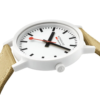 essence white, 32mm, nachhaltige Uhr für Damen, MS1.32110.LS, Detailansicht des Zifferblattes