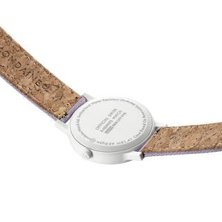 essence, 41 mm, Wildlavendel nachhaltige Uhr, MS1.41110.LQ1, Ansicht des Gehäusebodens mit Mondaine Gravur