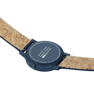 essence, 41mm, Ozean-Blaue nachhaltige Uhr, MS1.41140.LD, Ansicht des Gehäusebodens mit Mondaine Gravur
