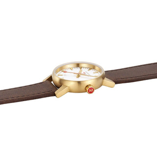 evo2, 30mm, goldene Edelstahluhr, MSE.30112.LG, Detailansicht der roten Krone und Lederarmbands