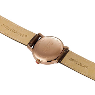 evo2, 40mm, Rose Gold Toned and Brown Uhr, MSE.40181.LG, Ansicht des Gehäusebodens mit Mondaine Gravur